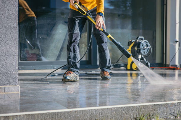Best Pool Deck Cleaning  in Wauchula, FL